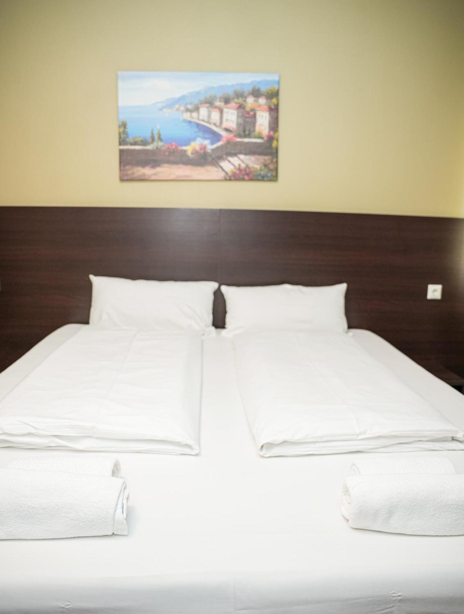 Hotel City Star Frankfurt am Main Luaran gambar
